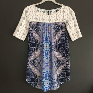Like New! Akemi + Kin Lace Print Tunic Top- XS